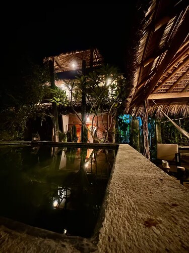 Private Room with A/C 400 m from Delfines Beach