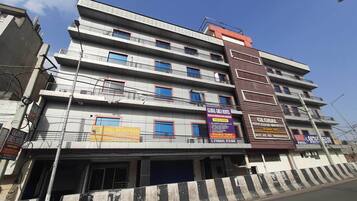 House | Bahagian luar