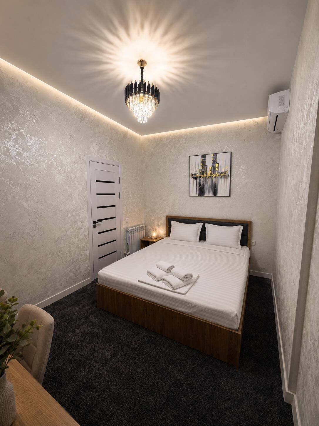 Standard Double Room | Desk, laptop workspace, free WiFi