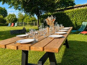 Outdoor dining - defaultName (Saint-Rémy-du-Plain)