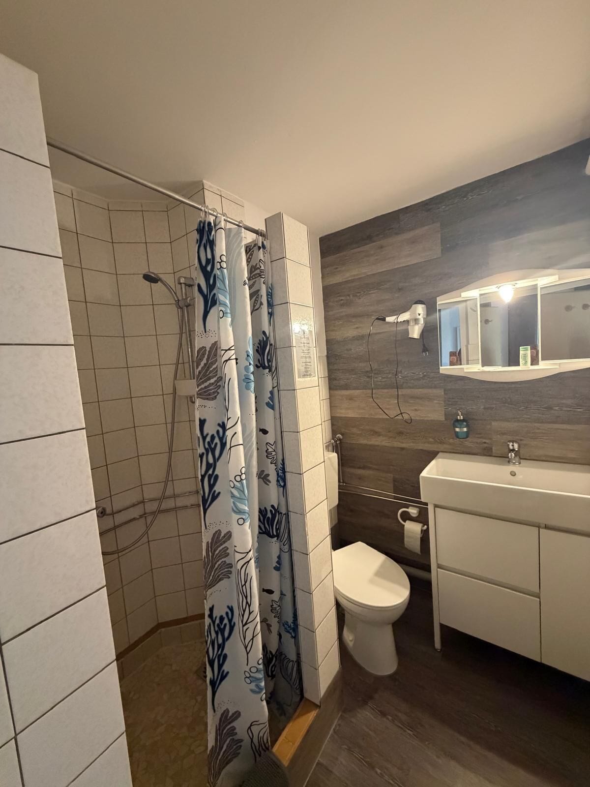 Blackout curtains, iron/ironing board, free WiFi