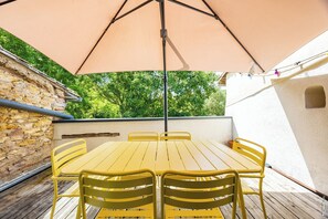 Outdoor dining - Le Petit Vivier - Escale Elégante (Gaillac)