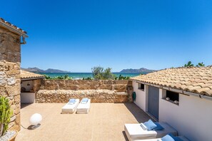 Property grounds - Finca in front of the sea, Can Cuarassa, Pollensa. (Pollensa)
