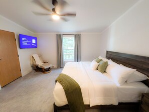 3 chambres, fer et planche à repasser, Wi-Fi, literie fournie