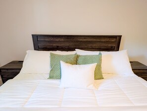 3 chambres, fer et planche à repasser, Wi-Fi, literie fournie