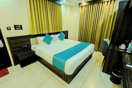 Standard Double Room. Time Square Inn