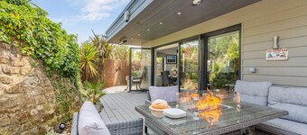 Luxury Jurassic Spa Retreat | Private Swim Spa, Hot Tub & Gated Grounds