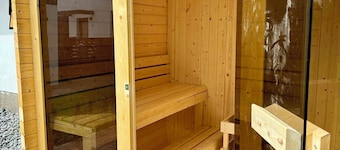 Liv OG Vacation Rental in Rechlin: with a garden, Wi-Fi, and private parking