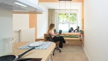 Classic Studio | WiFi (free), bed sheets