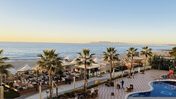 Pool - Twin Rooftop Apartments with Balcony & Fafa View (Golem)