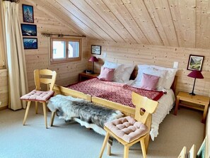 5 Schlafzimmer, Bügeleisen/Bügelbrett, Reisekinderbett, kostenloses WLAN