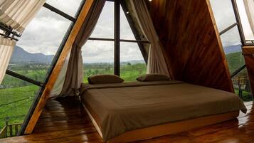 Blackout curtains, iron/ironing board, free WiFi, bed sheets