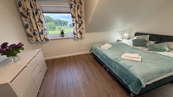 House | 2 bedrooms, individually furnished, bed sheets