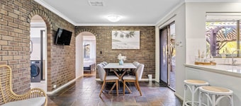 Driftwood House | Mullaloo Beach, 3BR + Garden
