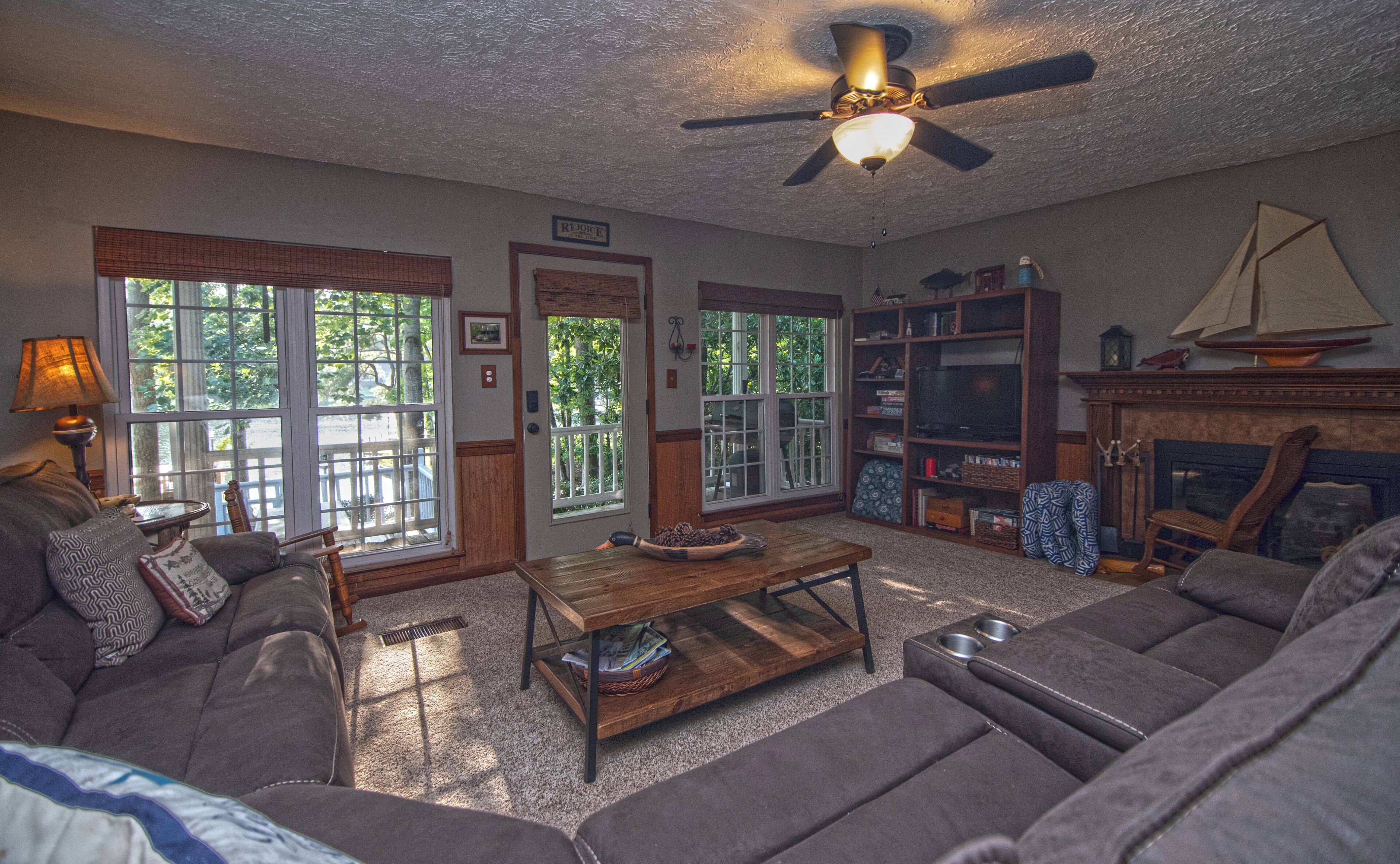 Waterfront Home Near Real Island - Lake Martin, AL