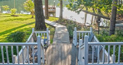 Waterfront Home Near Real Island