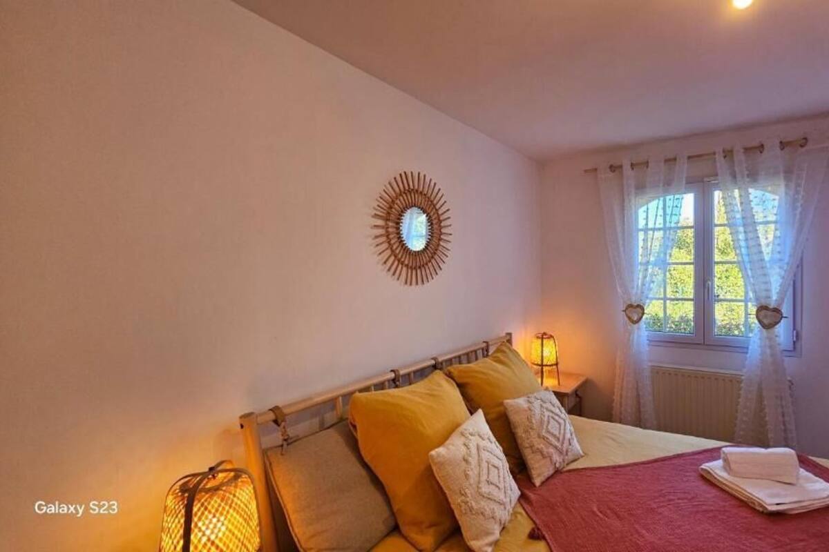 Classic Double Room, Garden View | Soundproofing, iron/ironing board, free WiFi, wheelchair access