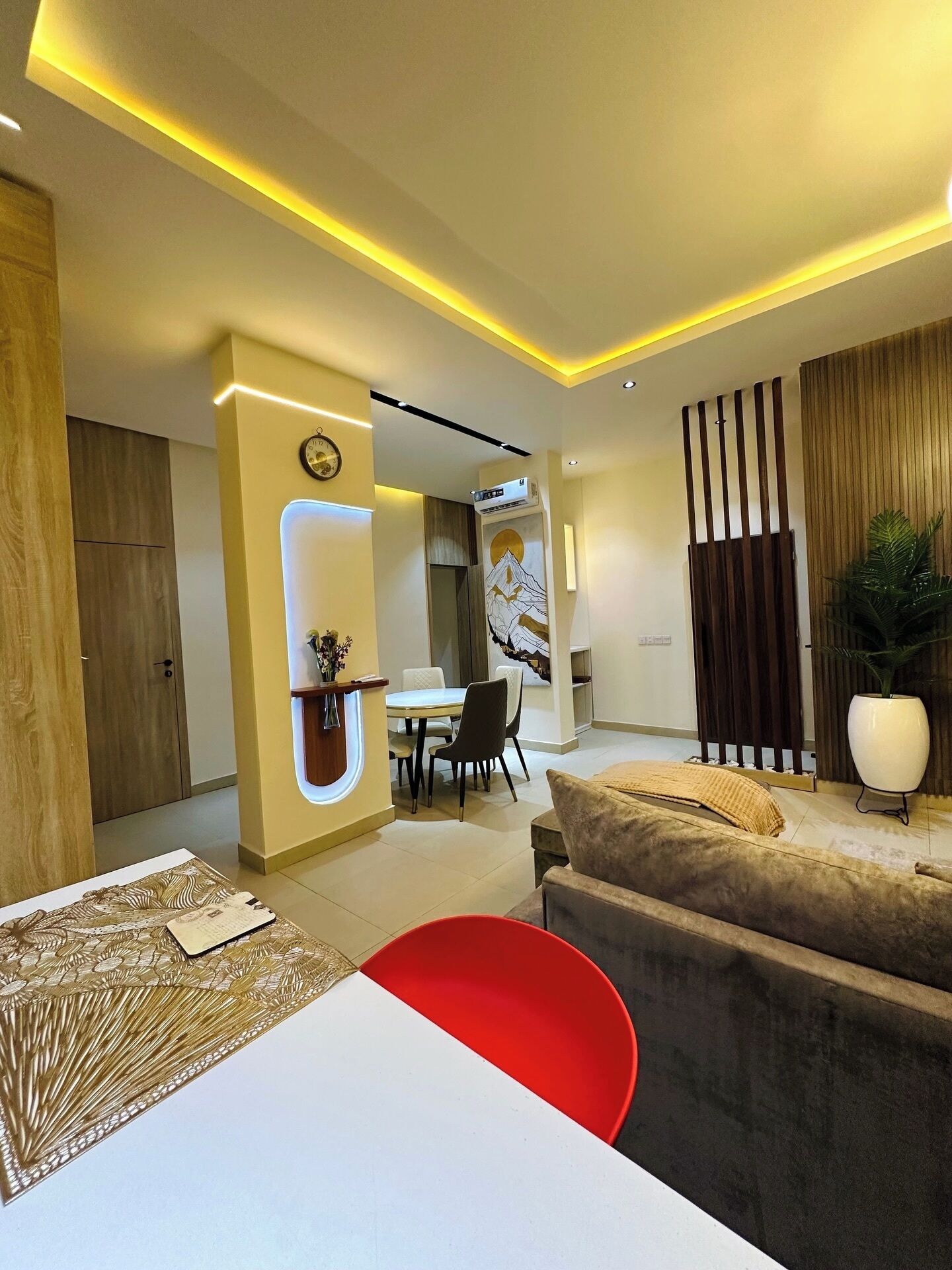 Apartament Comfort, balcó, vistes a la ciutat | Interior