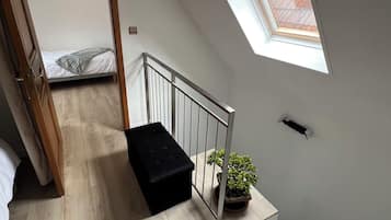 4 chambres, fer et planche à repasser, Wi-Fi gratuit, draps fournis