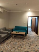 Basic Apartment, Partial Sea View | Interior