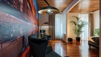 Apartamento, 3 habitaciones, balcón, vistas al patio | Interior