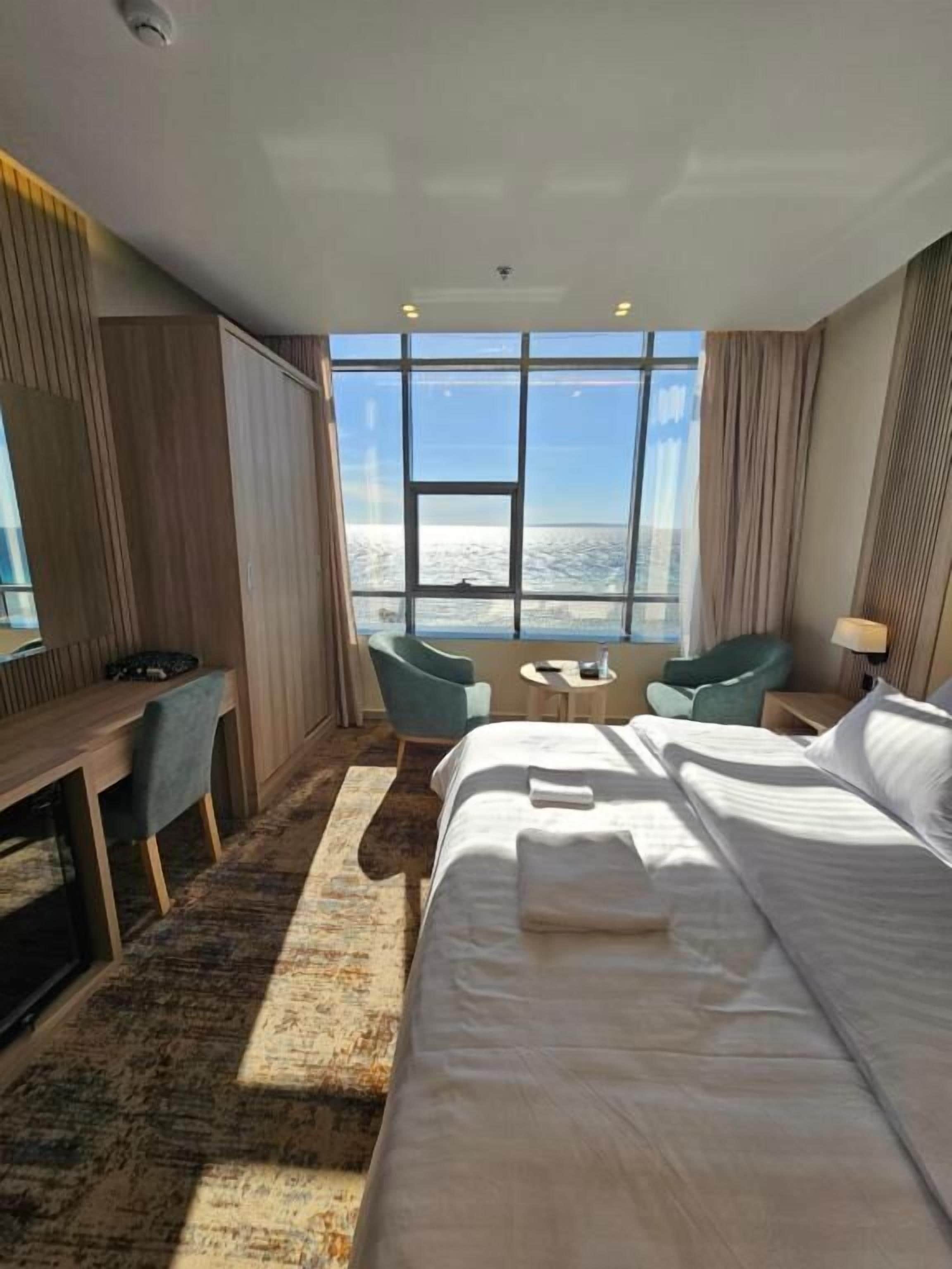 Habitación doble Prestigio, vista al mar | Ropa de cama de alta calidad y camas con pillow-top 