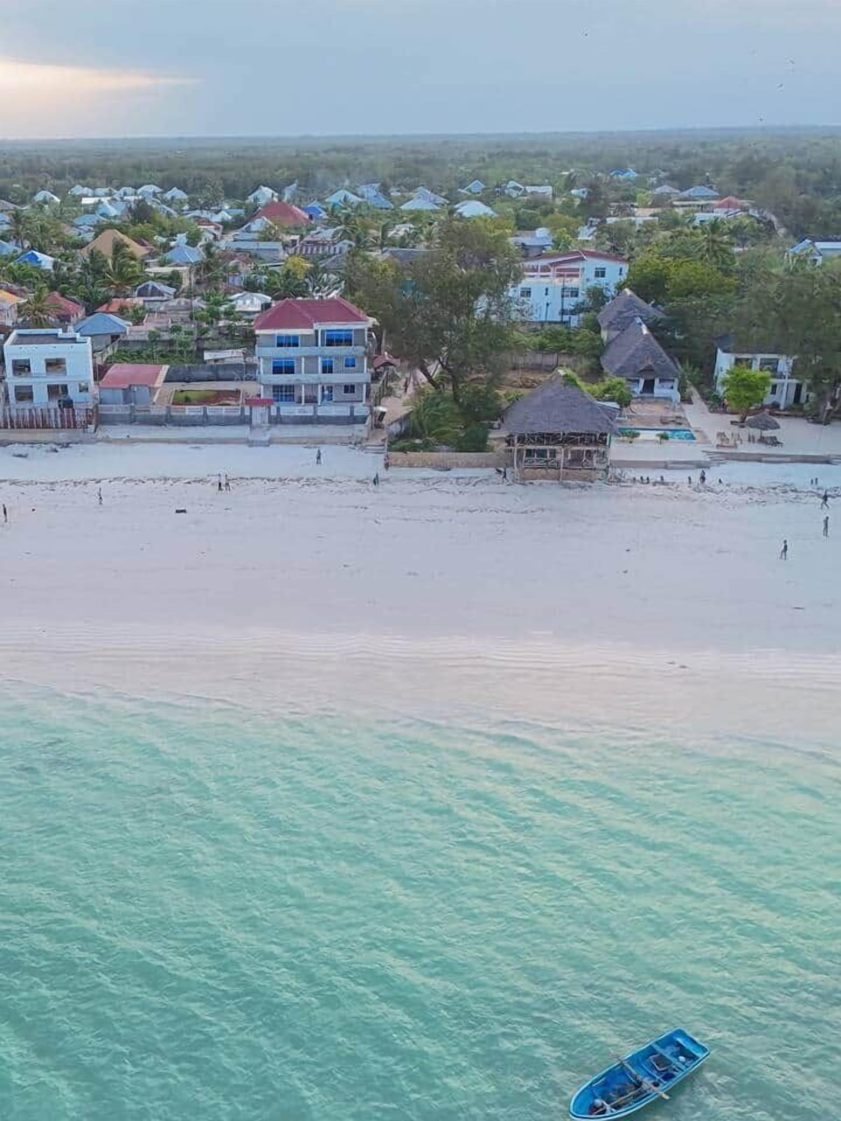 På stranden