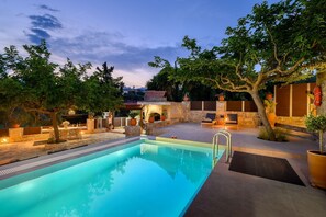 Pool - Vrbo Property (Monochoro)