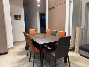 Dining - Maison chez Louis in the heart of nature (La Baroche)