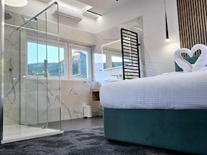 Deluxe Apartment, Patio, Mountain View | Bathroom - Boutique Hotel MISSEN  (OMSENIE)
