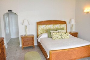 In-room safe, desk, iron/ironing board, free WiFi - Harbour 12 - 2 Bedroom (Gros Islet)