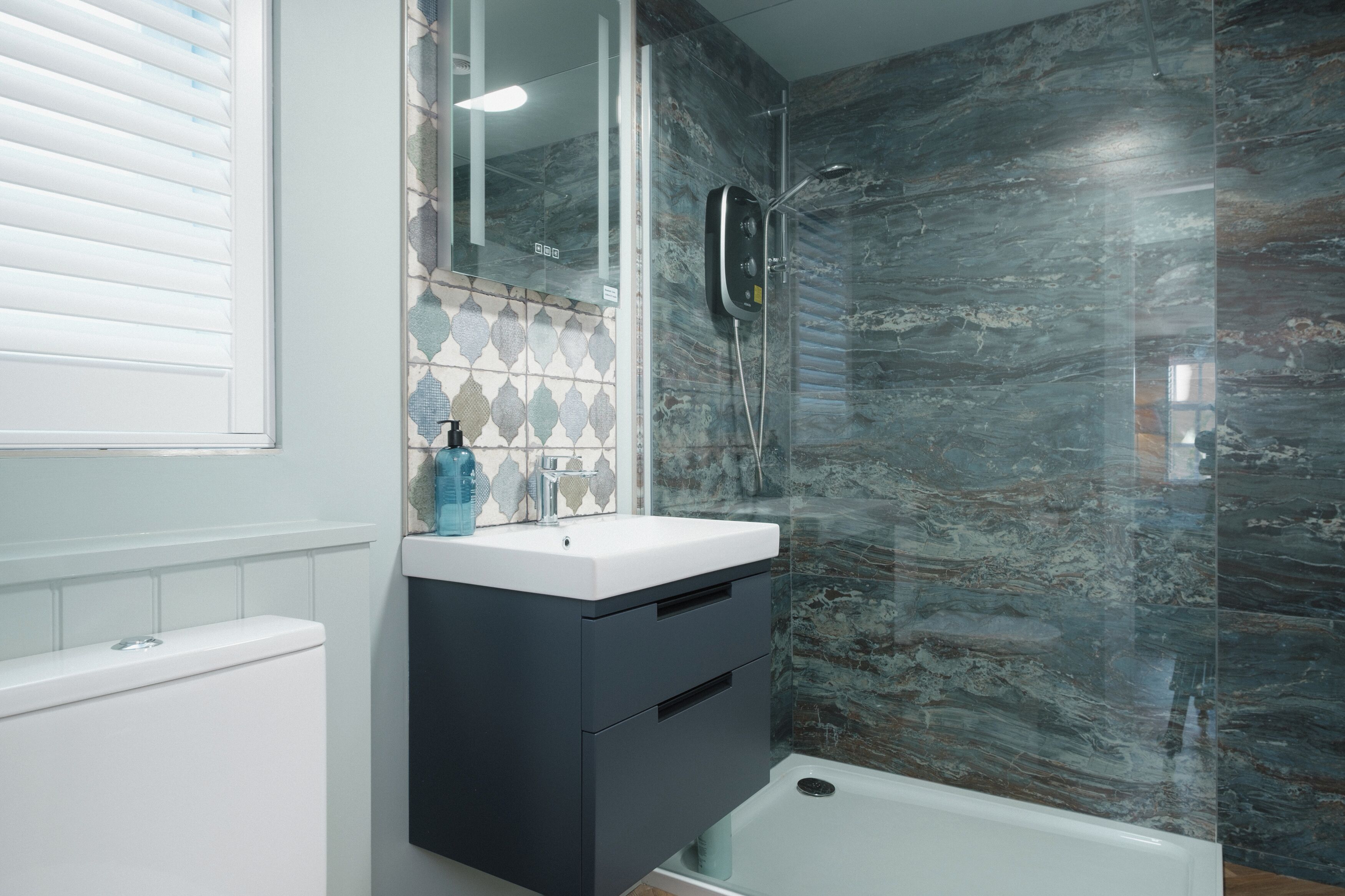 Standard Double Room | Bathroom