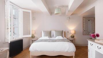Superior Double Room, City View | Iron/ironing board, free WiFi