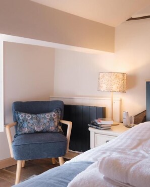 Family Room, City View | Interior