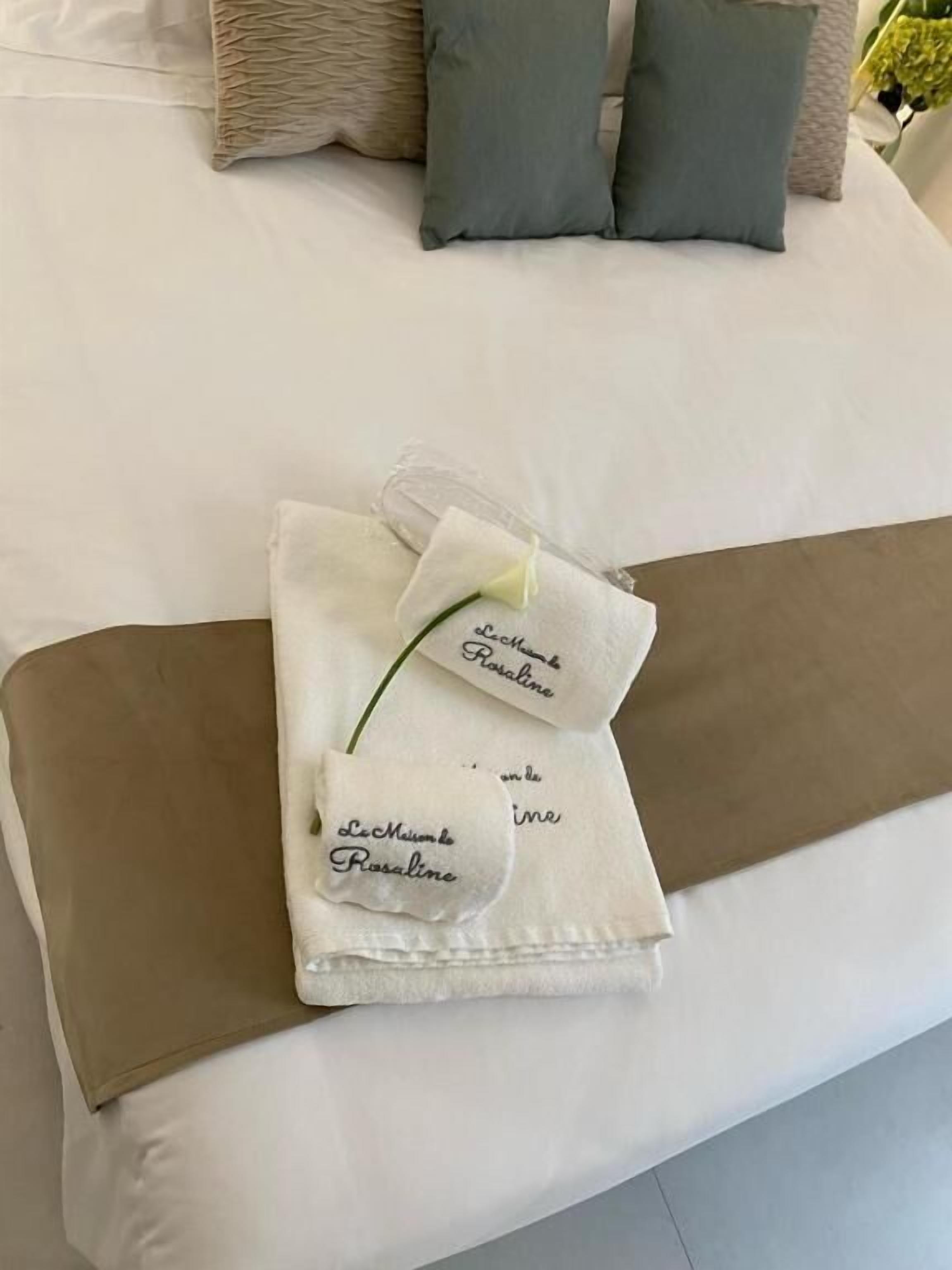 In-room safe, free WiFi