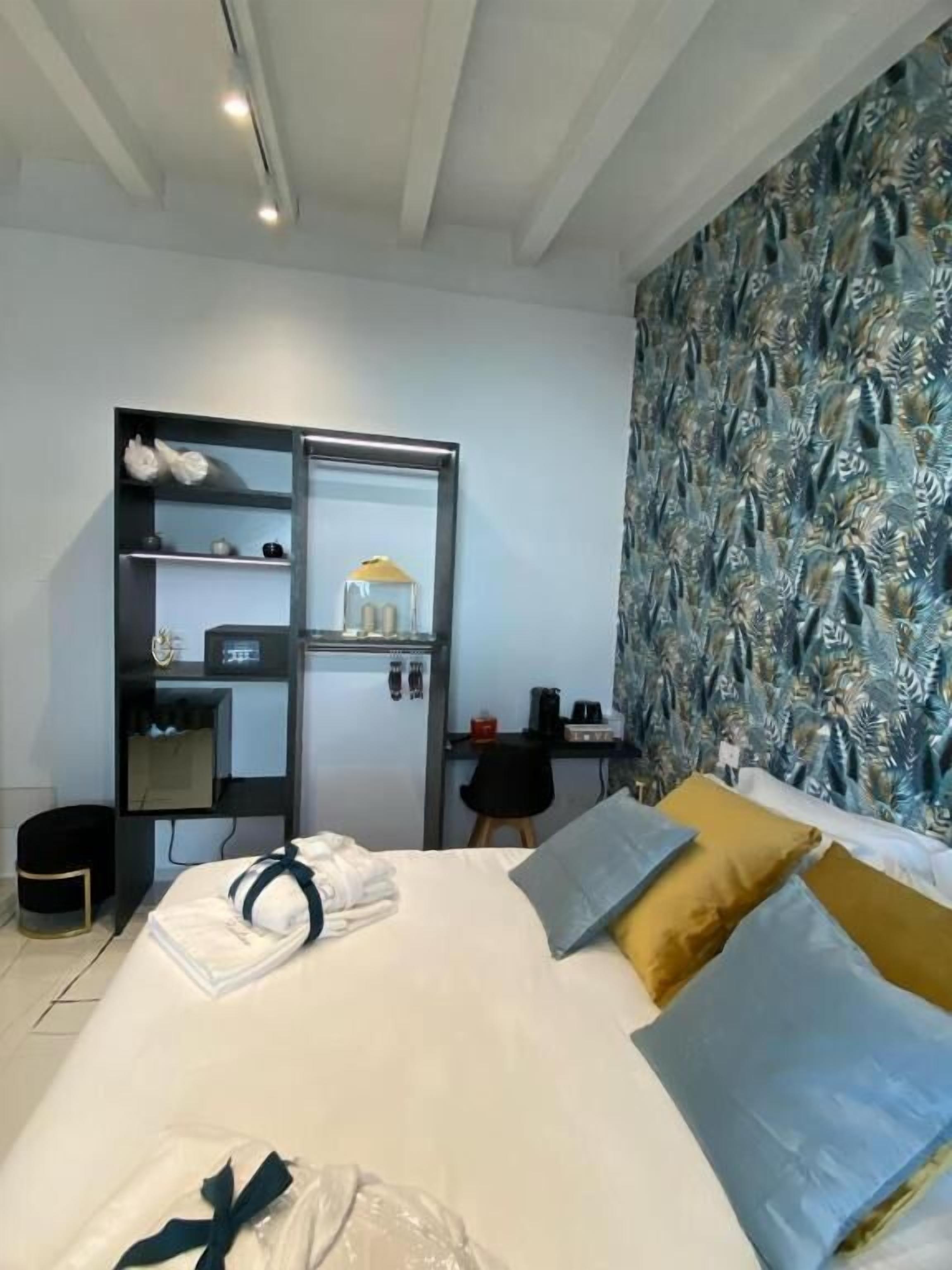 Deluxe Double Room, City View