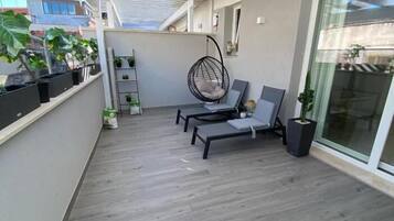 Chambre Double Deluxe, vue ville | Terrasse/Patio