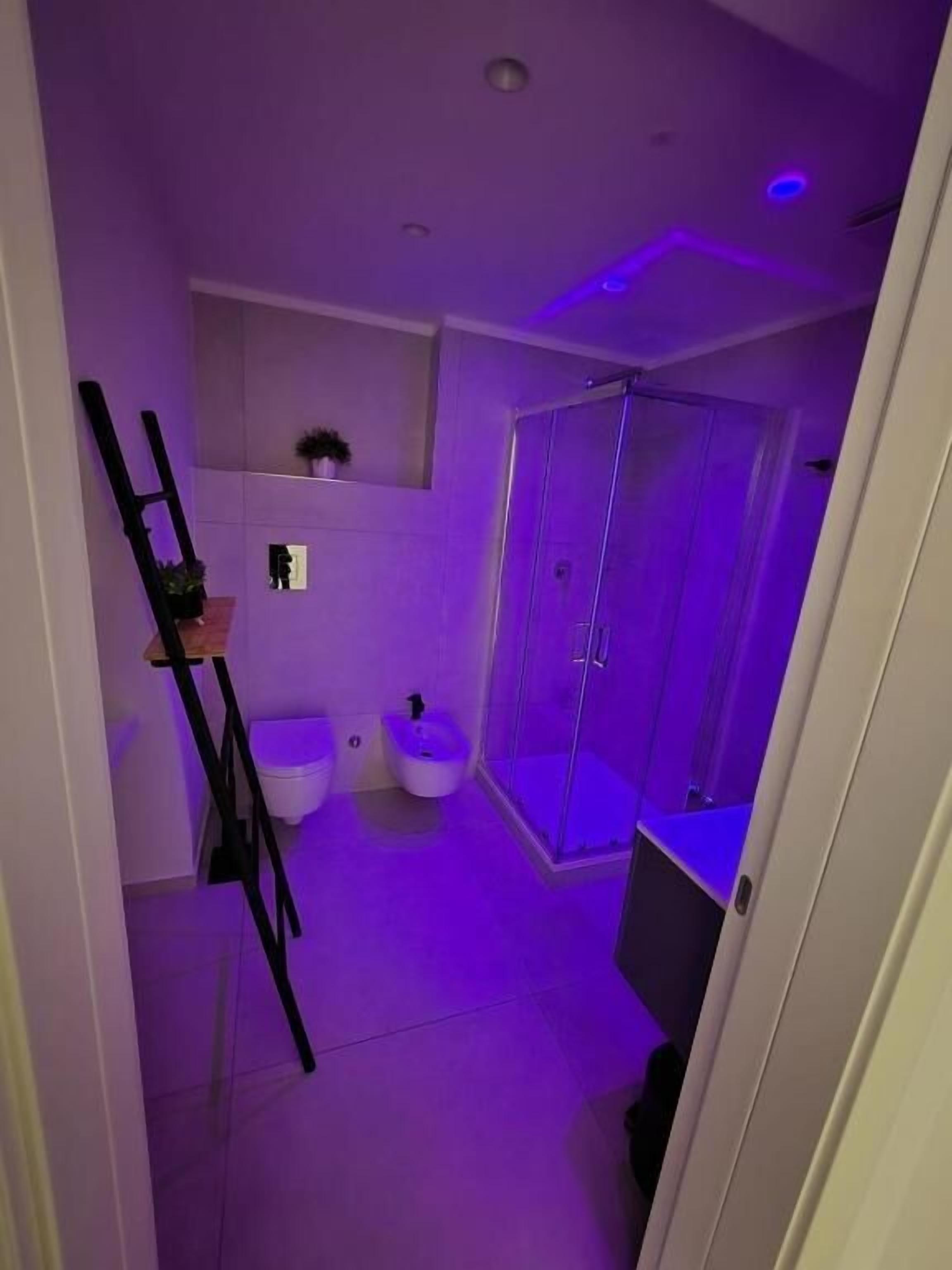 Quadruple Room | Bathroom | Slippers