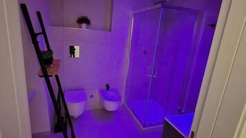 Quadruple Room | Bathroom | Slippers
