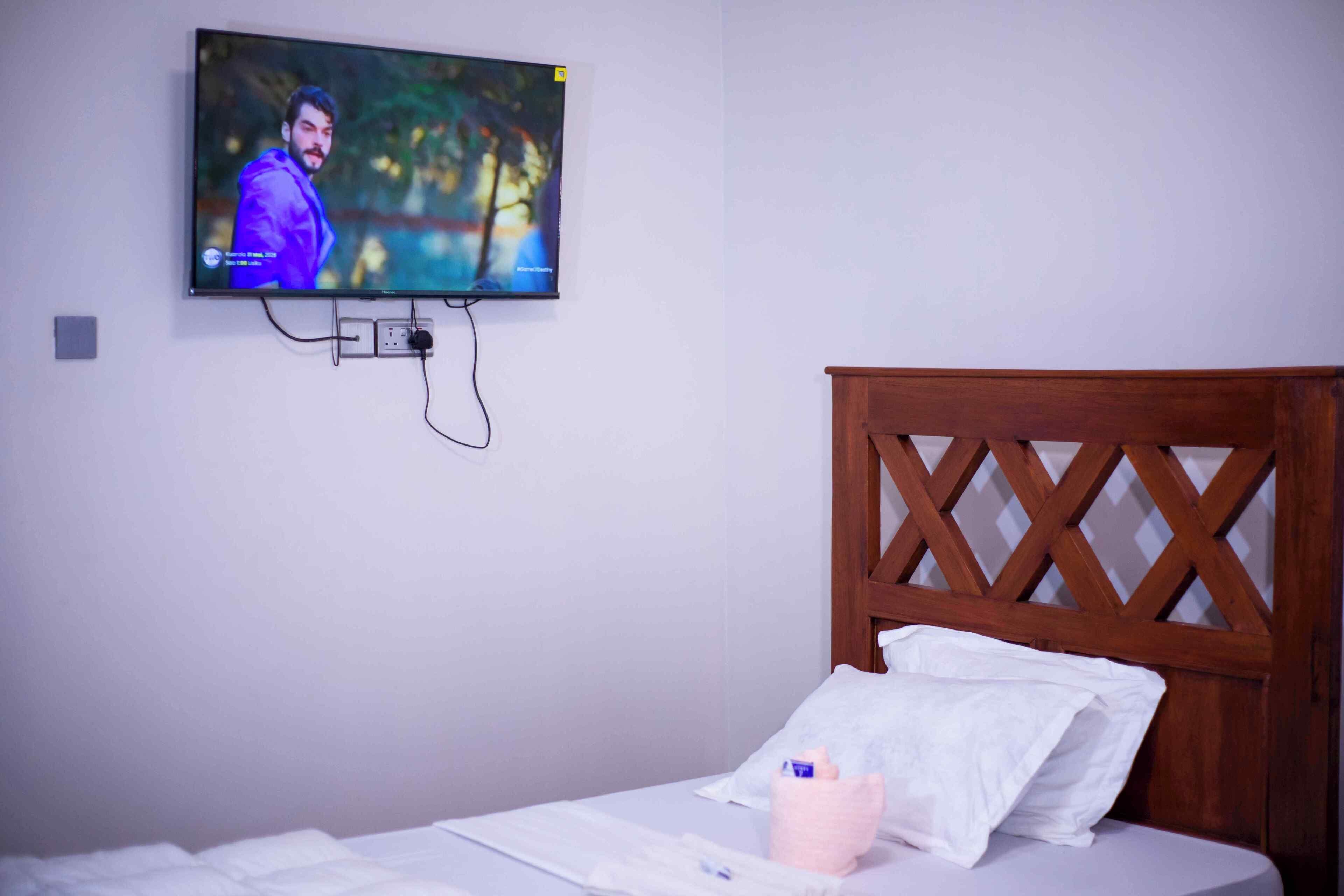 Klassieke eenpersoonskamer, balkon, uitzicht op bergen | Een laptopwerkplek, gratis wifi