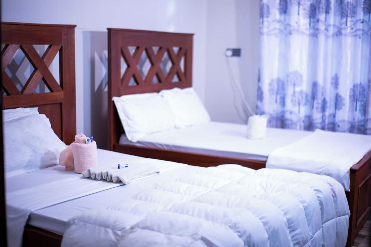 Chambre Simple, balcon, vue montagne | Espace de travail pour ordinateur portable, Wi-Fi gratuit