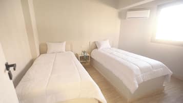 In-room safe, desk, blackout curtains, soundproofing