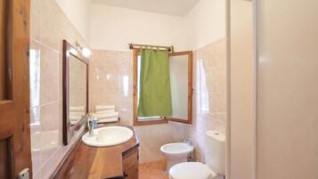 Comfort Apartment, Garden View | Bathroom