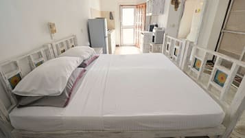 Comfort Studio, Garden View | Peti besi dalam bilik, kalis bunyi, seterika/papan seterika