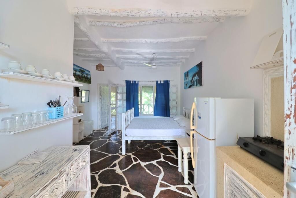 Comfort Studio, Garden View | In-room safe, soundproofing, iron/ironing board