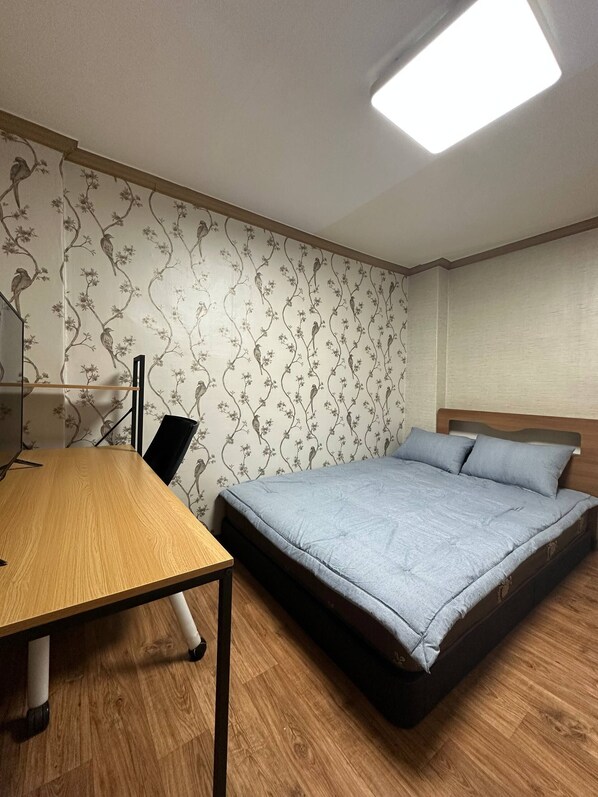 Standard Double Room, City View | Desk, free WiFi - GwangJu Nares minitel (Gwangju)