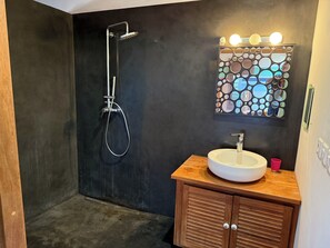 Bathroom - Villa Kaz Veloutier with swimming pool near the lagoon of La Saline les bains (Saint-Paul)