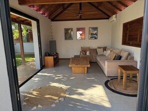 Interior - Villa Kaz Veloutier with swimming pool near the lagoon of La Saline les bains (Saint-Paul)