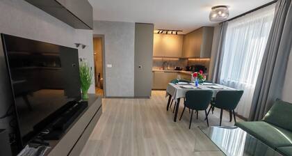 Cozy 2-Bedroom Retreat Just Minutes from the Beach