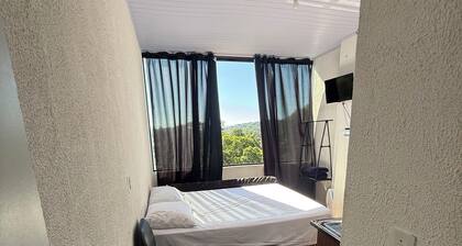Comfortable studio apartment in Serra Cantareira.